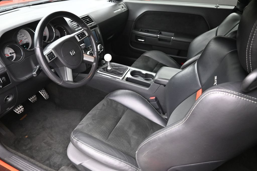 Used 2009 Dodge Challenger SRT8 RWD image 13