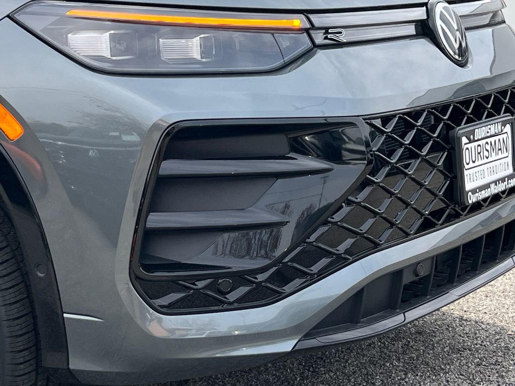 New 2026 Volkswagen Tiguan SE R-Line video 2