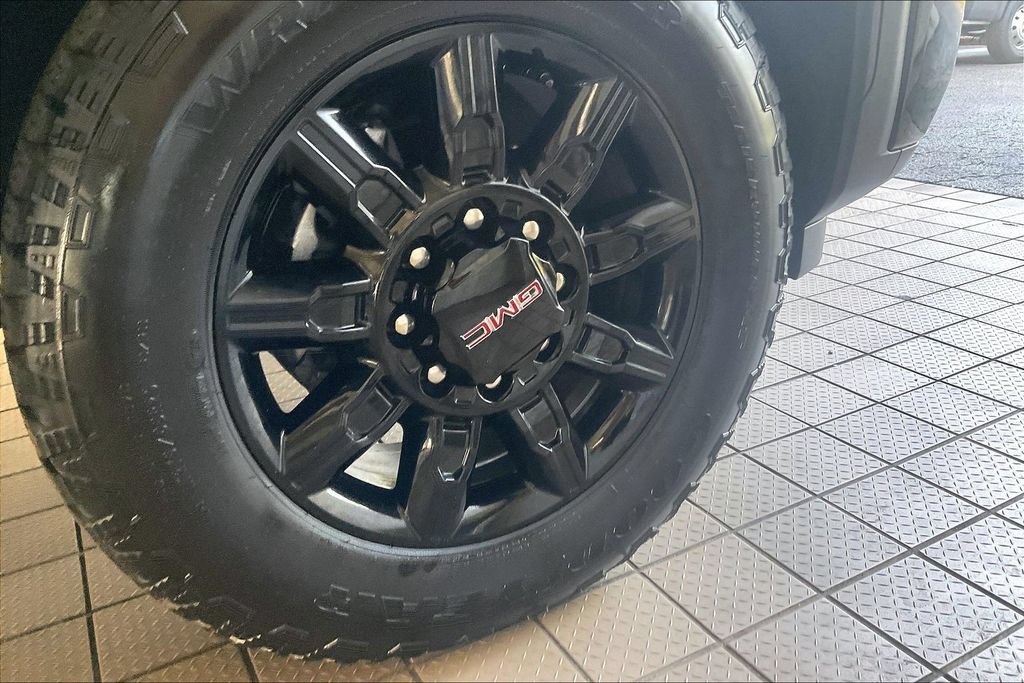 Used 2025 GMC Sierra 2500 AT4 w/ AT4 Premium Plus Package AWD/4WD image 34