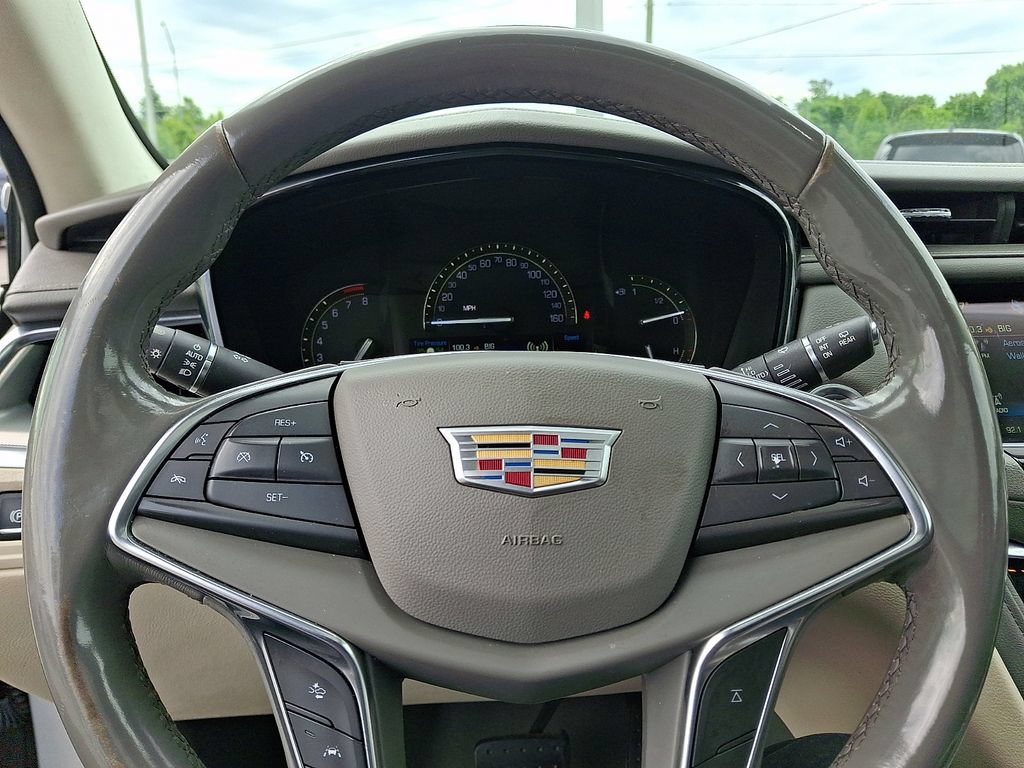 Used 2018 Cadillac XT5 Luxury w/ Driver Awareness Package AWD/4WD image 20