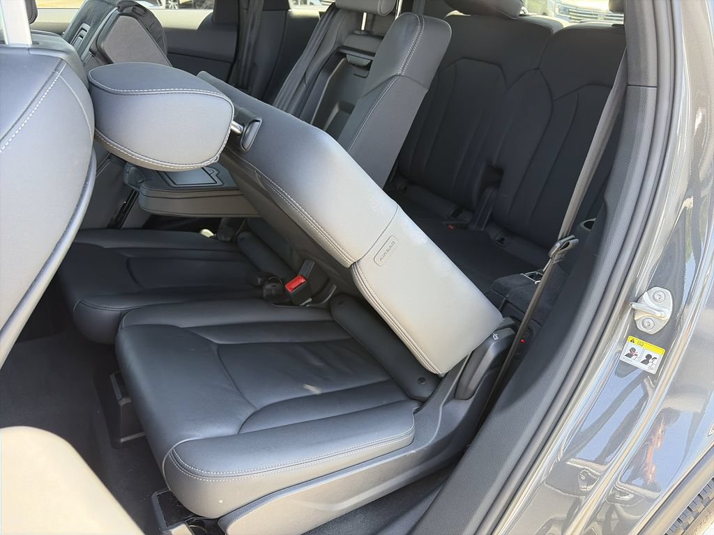Used 2025 Audi Q7 3.0T Premium Plus AWD/4WD image 20