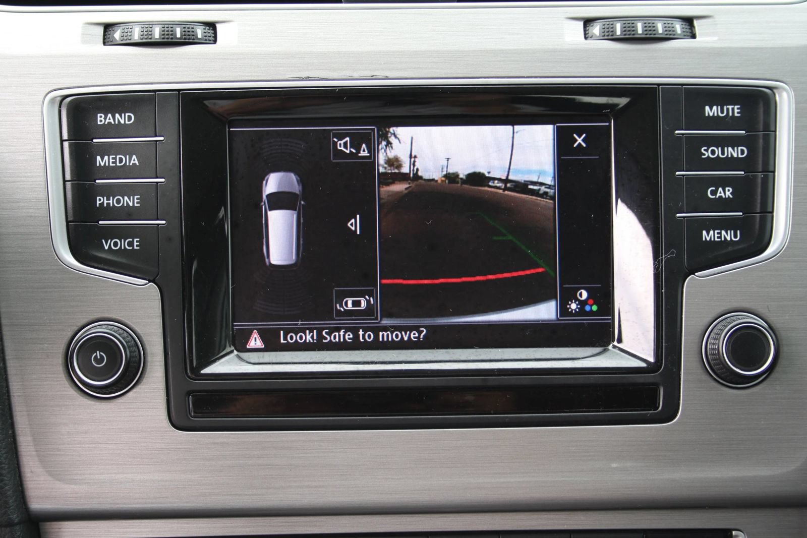 Used 2015 Volkswagen Golf SE w/ Lighting Package FWD image 17