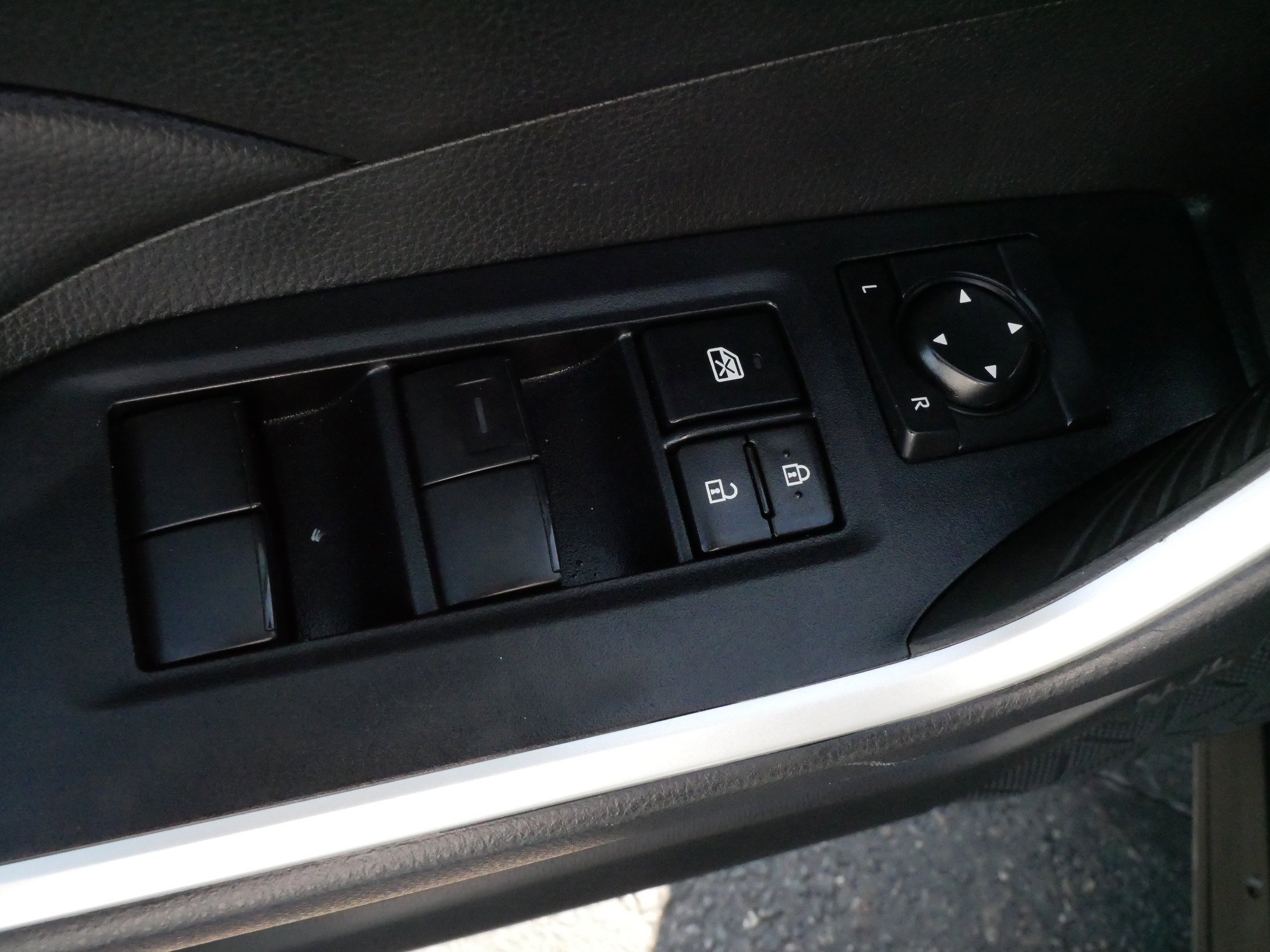 Certified 2024 Toyota RAV4 LE AWD/4WD image 19