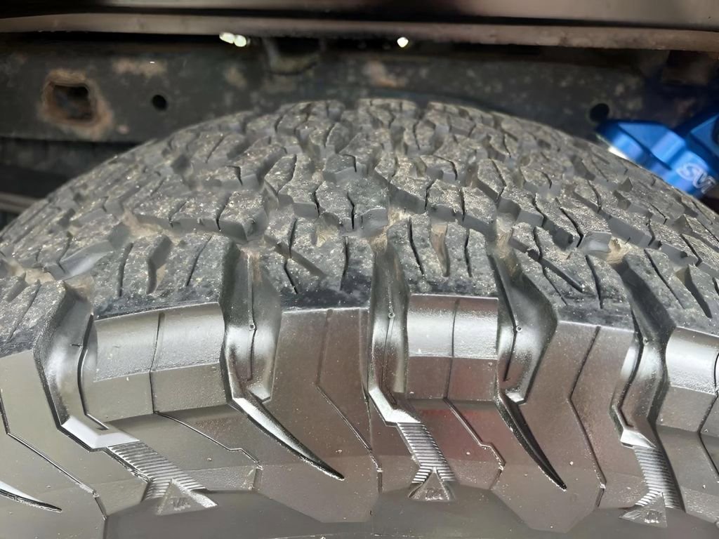 Used 2011 Ford F150 Raptor w/ Raptor Luxury Pkg AWD/4WD image 33