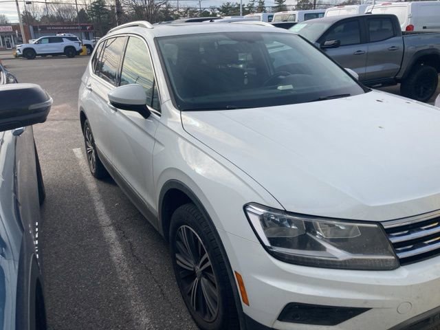 Used 2019 Volkswagen Tiguan SEL w/ 3rd Row Seat Package image 2