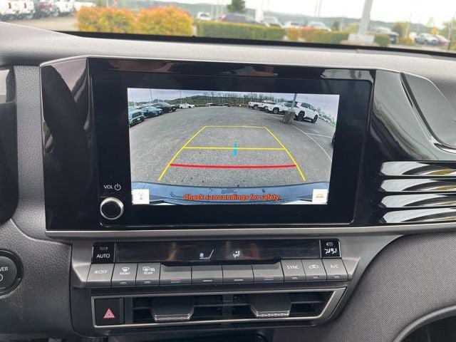Used 2025 Toyota Camry LE AWD/4WD image 26