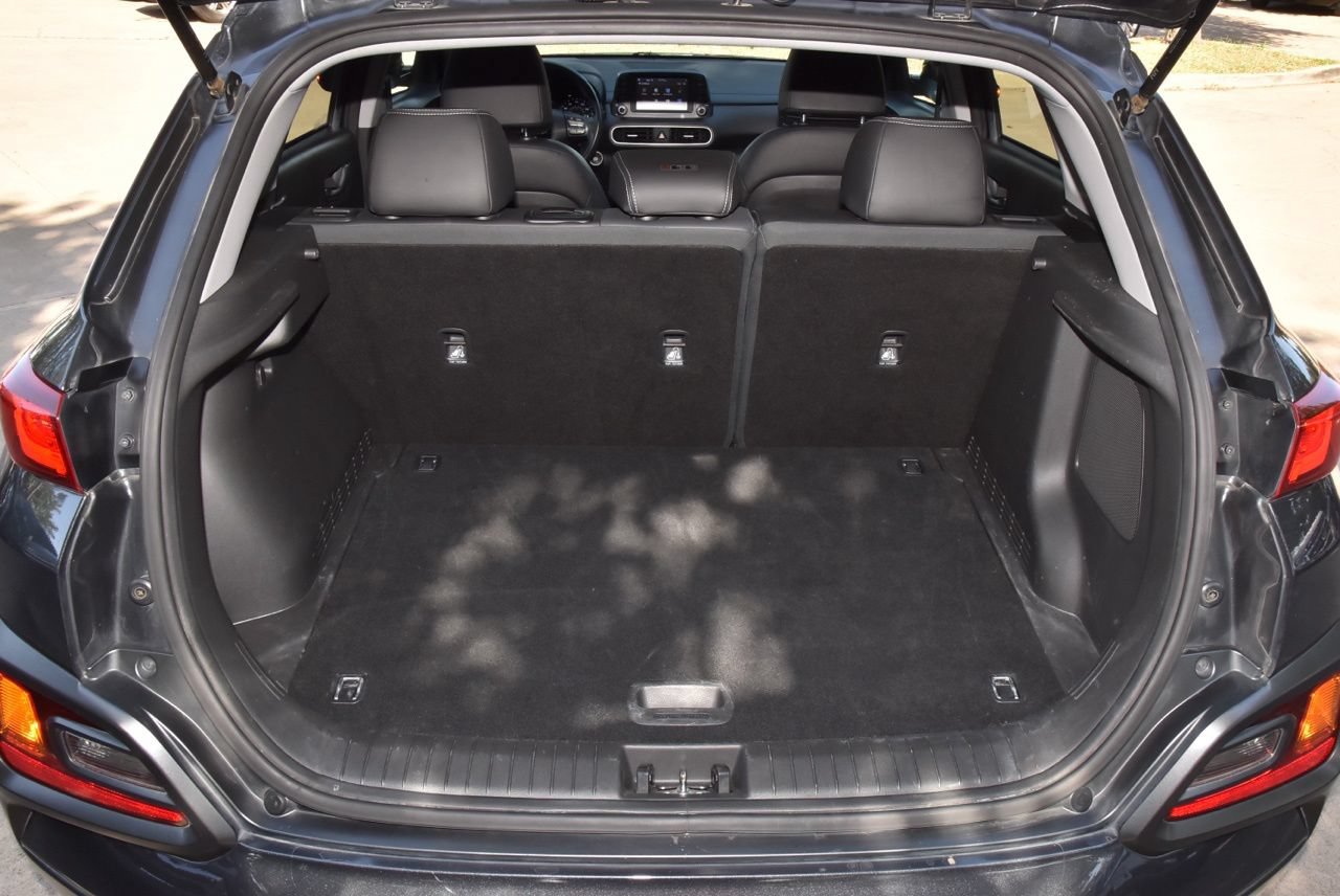 Used 2020 Hyundai Kona Limited AWD/4WD image 36