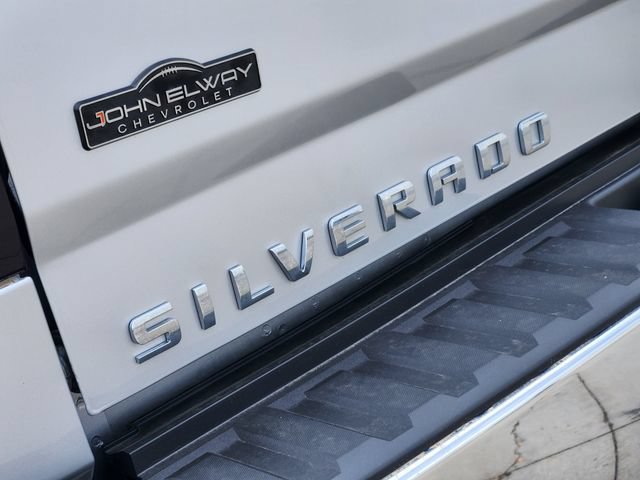 Used 2015 Chevrolet Silverado 1500 LTZ Z71 w/ LTZ Plus Package AWD/4WD image 11