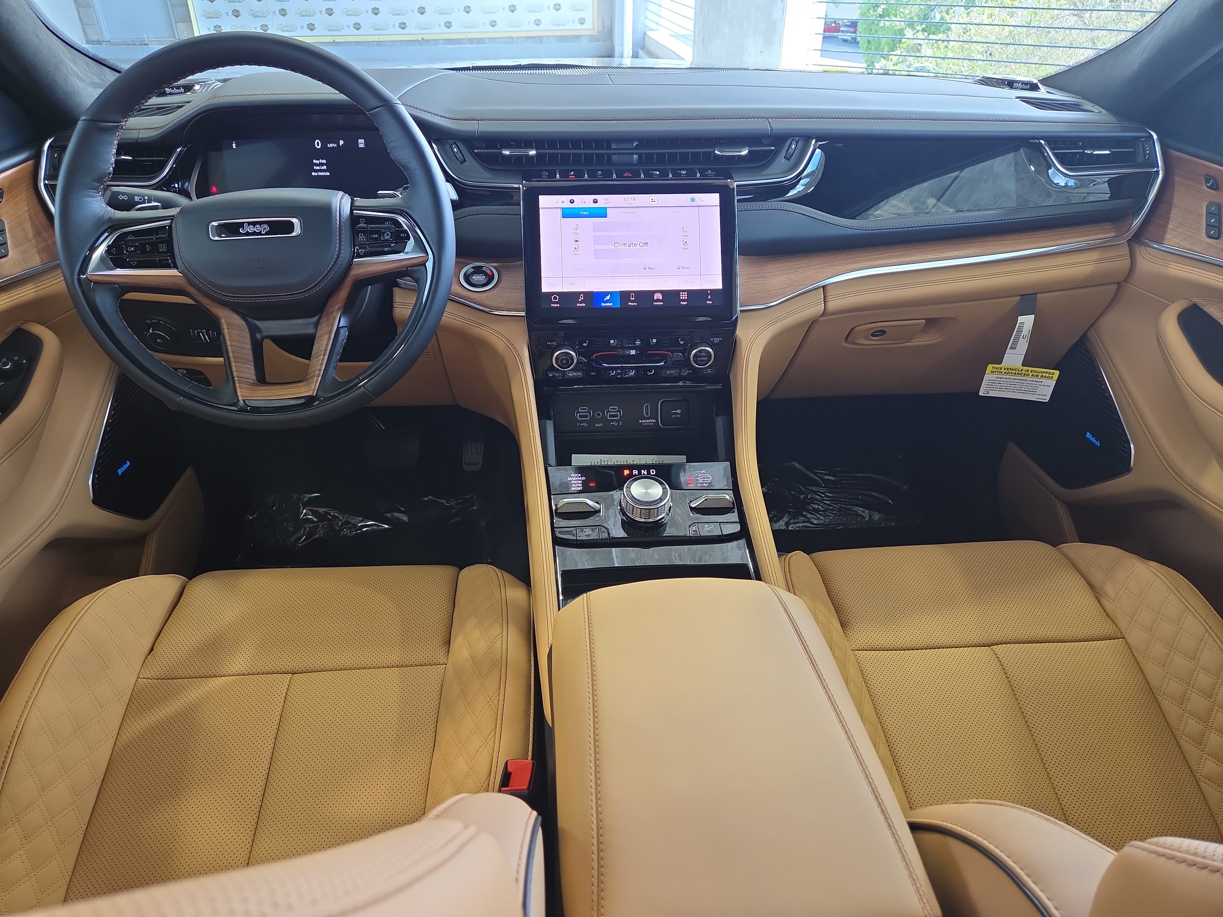 New 2025 Jeep Grand Cherokee L Summit AWD/4WD image 16