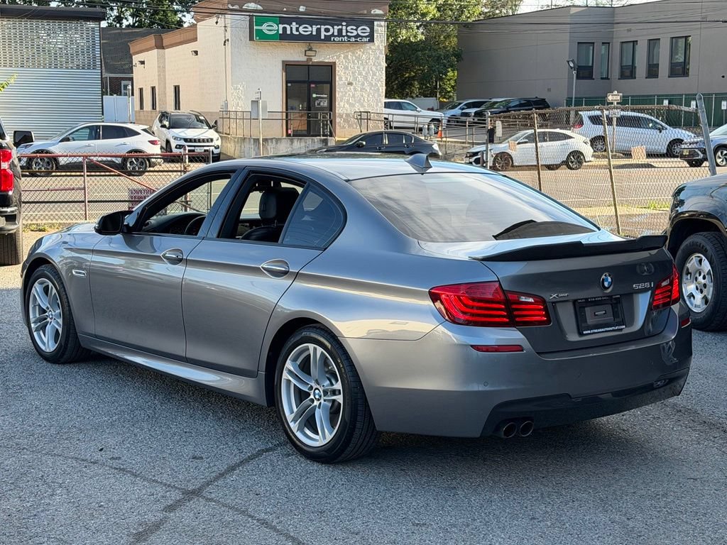 Used 2015 BMW 528i xDrive Sedan AWD/4WD image 4
