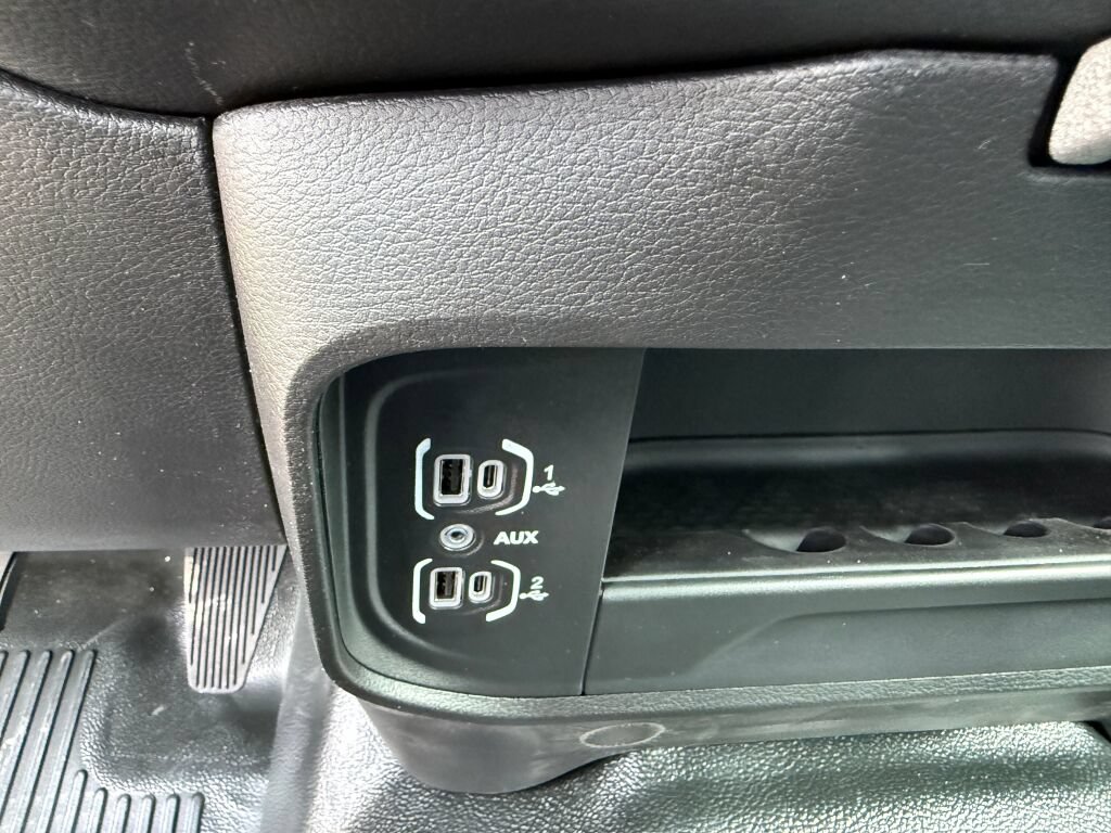 New 2026 RAM 3500 Tradesman AWD/4WD image 28
