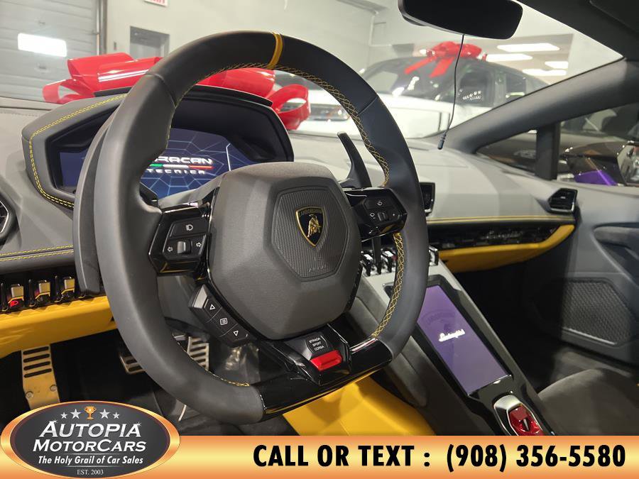 Used 2024 Lamborghini Huracan Tecnica image 24