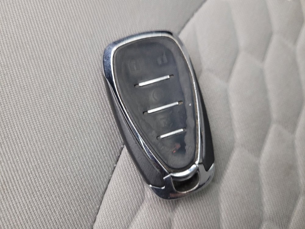 Used 2018 Chevrolet Equinox LT w/ Sun & Infotainment Package FWD image 32