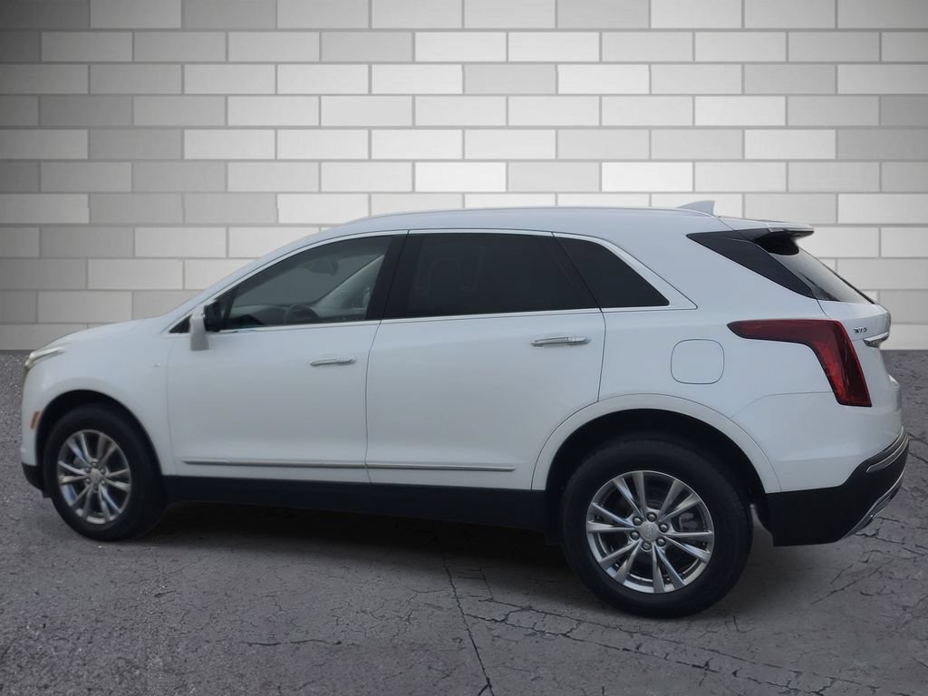 Certified 2023 Cadillac XT5 Premium Luxury w/ LPO, Premium Carpet Package FWD image 2