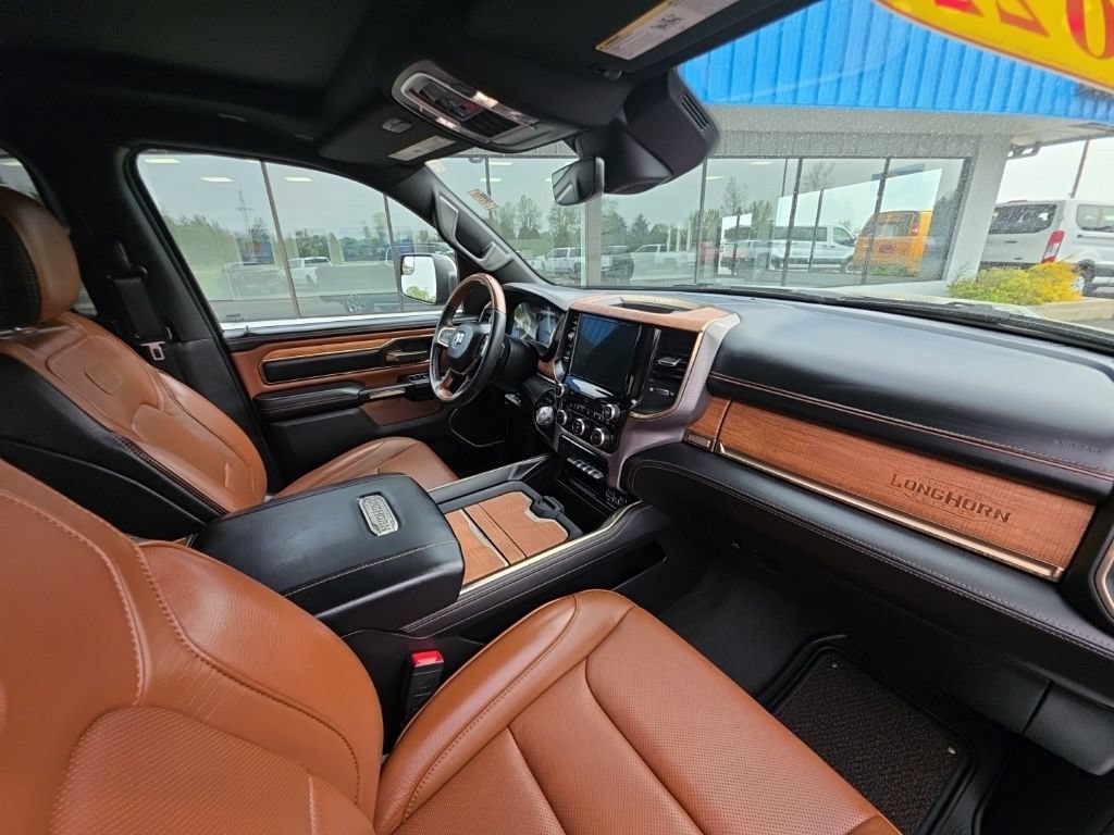 Used 2022 RAM 1500 Limited w/ Body Color Bumper Group AWD/4WD image 24