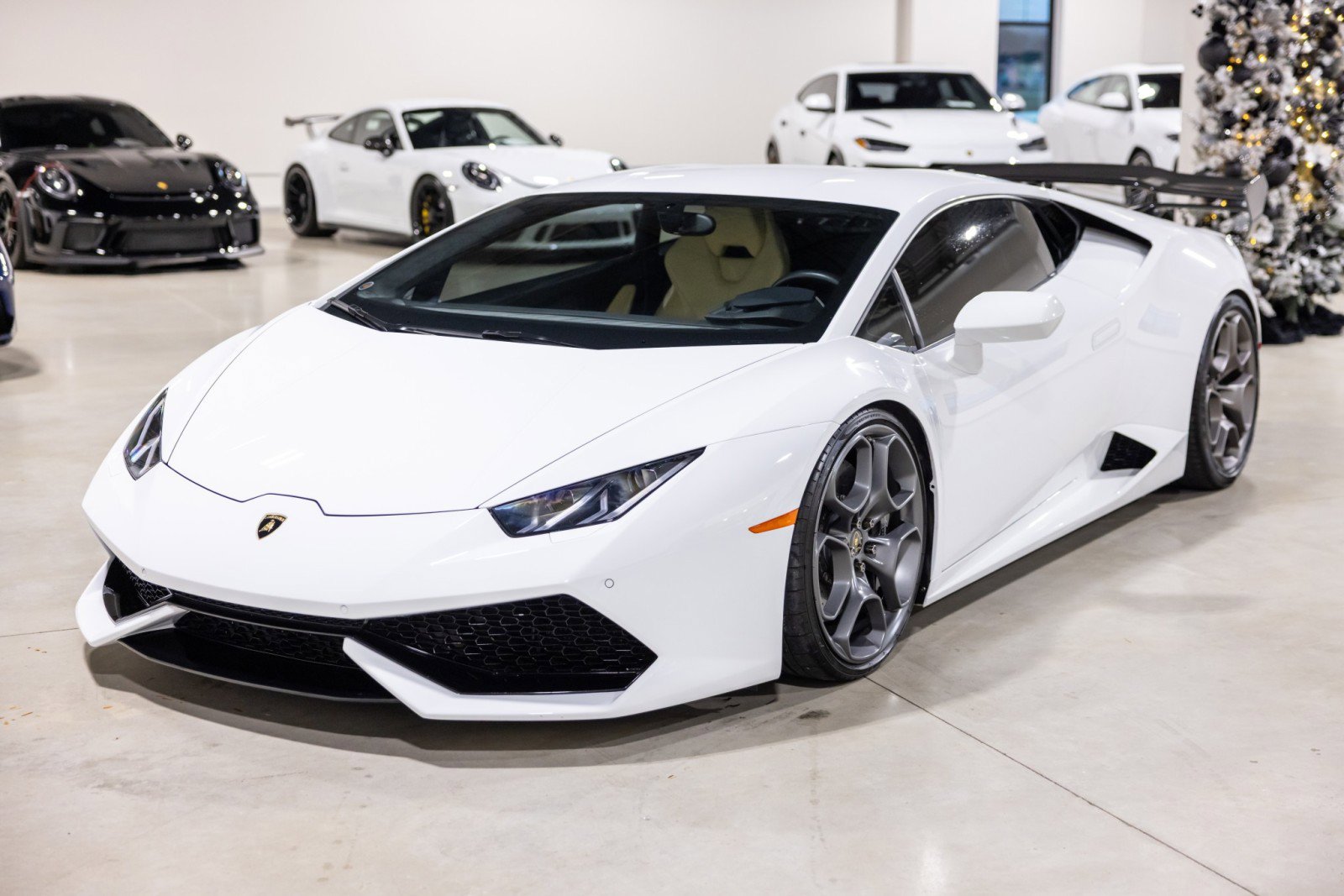 Used 2016 Lamborghini Huracan LP 610-4 image 12
