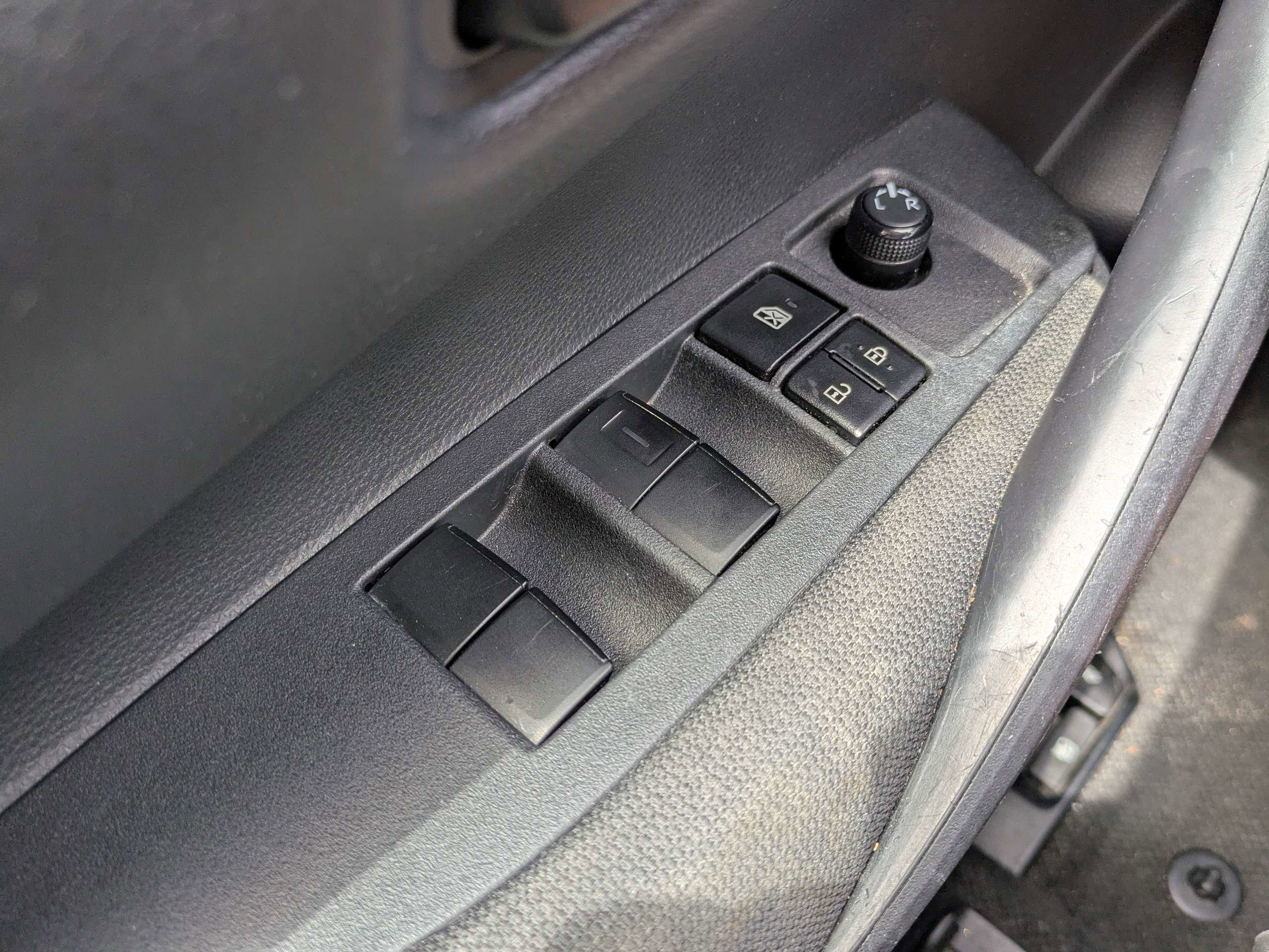 Used 2024 Toyota Corolla LE FWD image 21