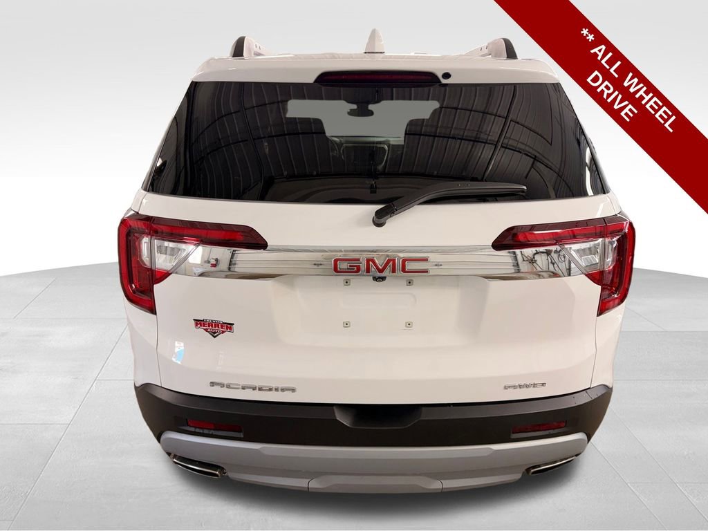 Used 2023 GMC Acadia SLE w/ Driver Convenience Package image 4