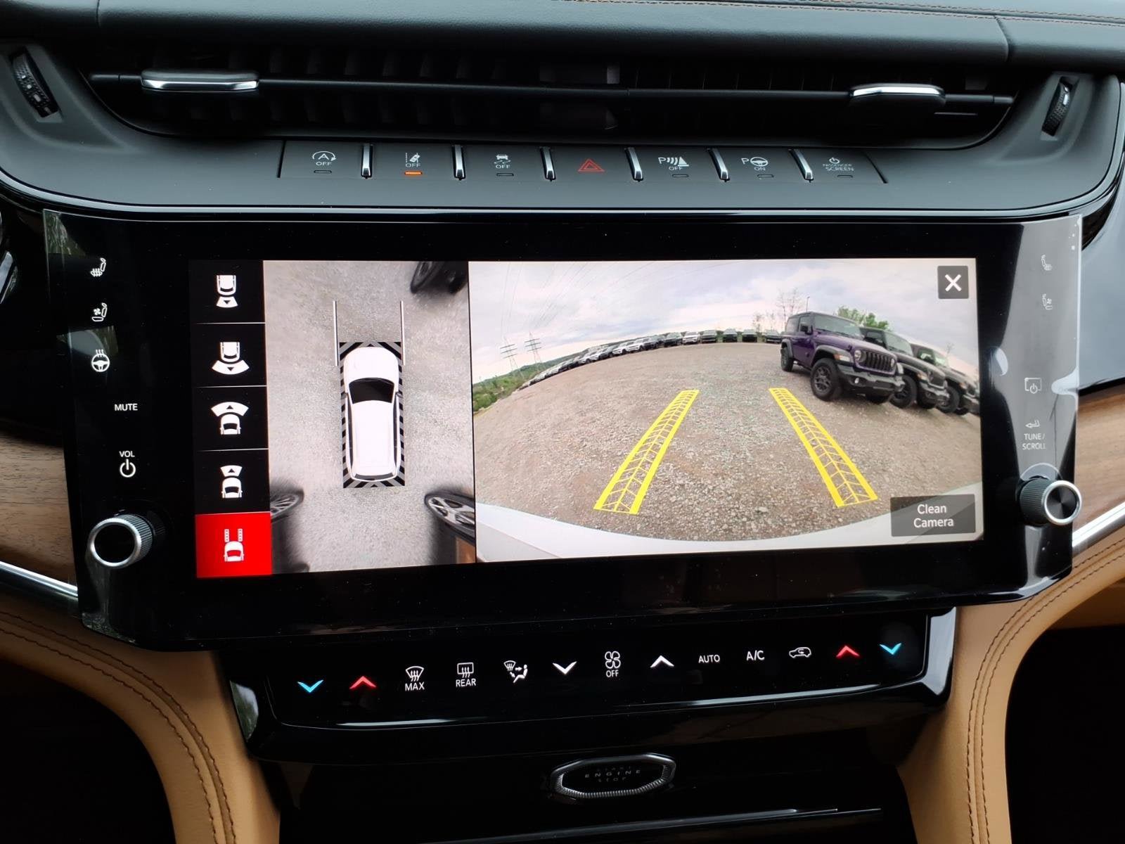 New 2026 Jeep Grand Cherokee Summit AWD/4WD image 13