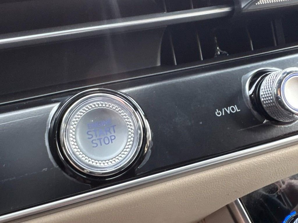 New 2026 Genesis GV70 3.5T Sport Prestige AWD/4WD image 19
