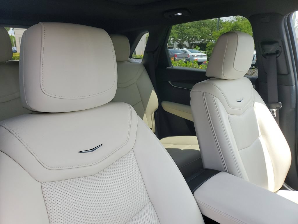 Certified 2023 Cadillac XT5 Sportv w/ Technology Package AWD/4WD image 24