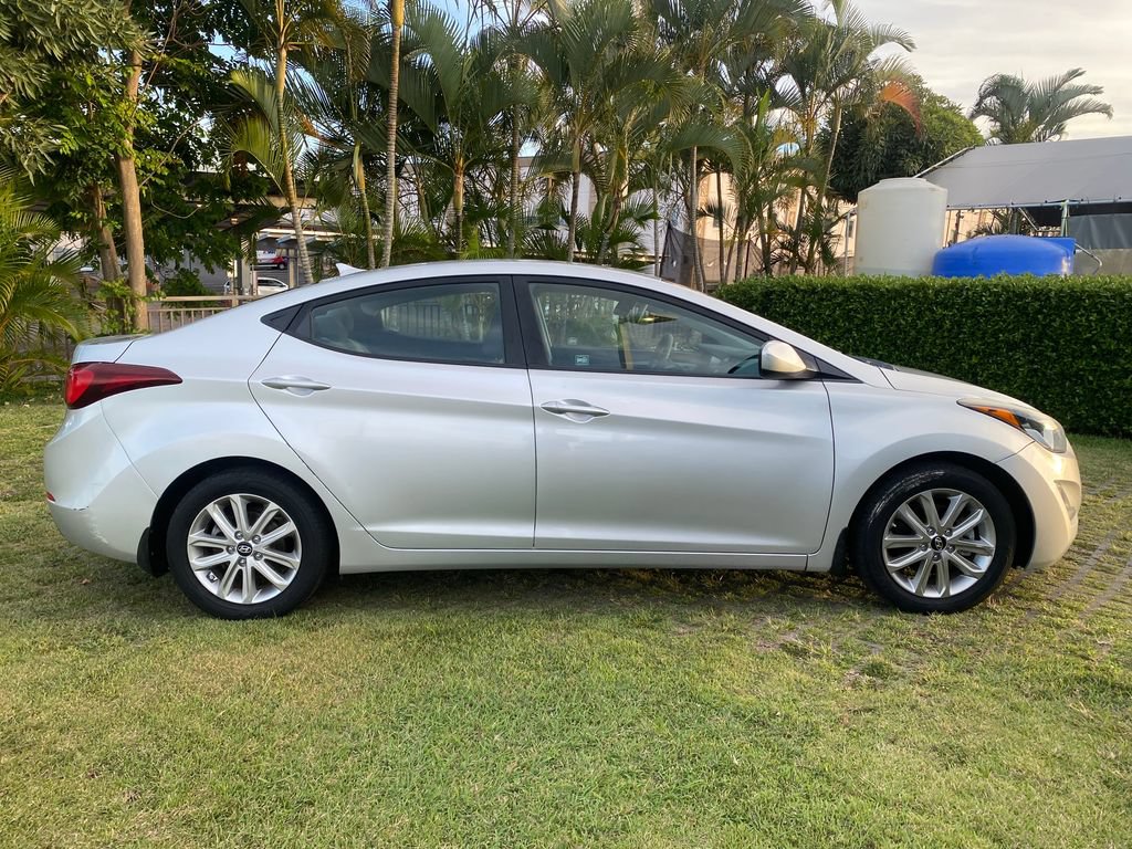 Used 2015 Hyundai Elantra SE w/ Option Group 02 FWD image 8