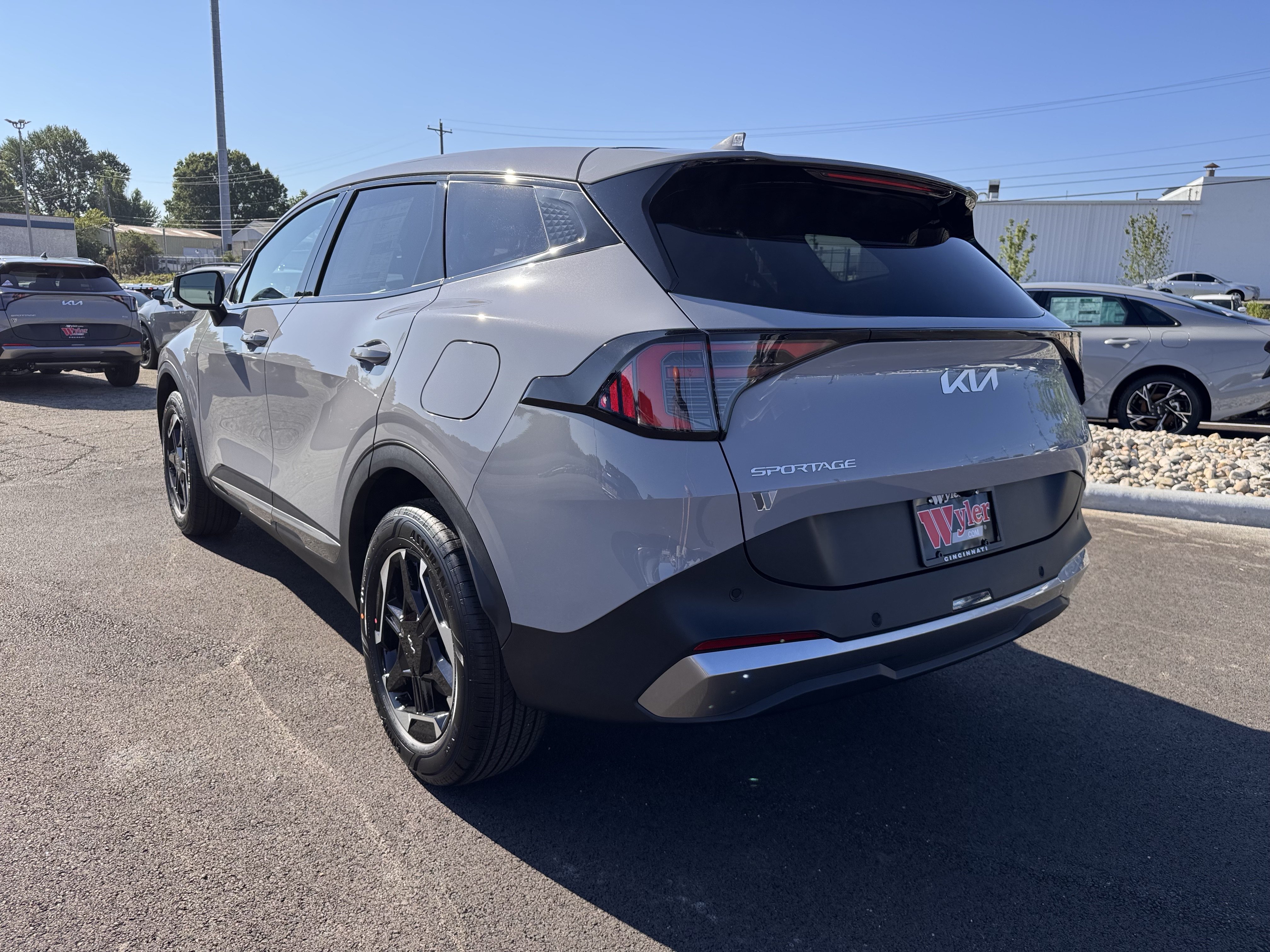 New 2027 Kia Sportage S AWD/4WD image 4