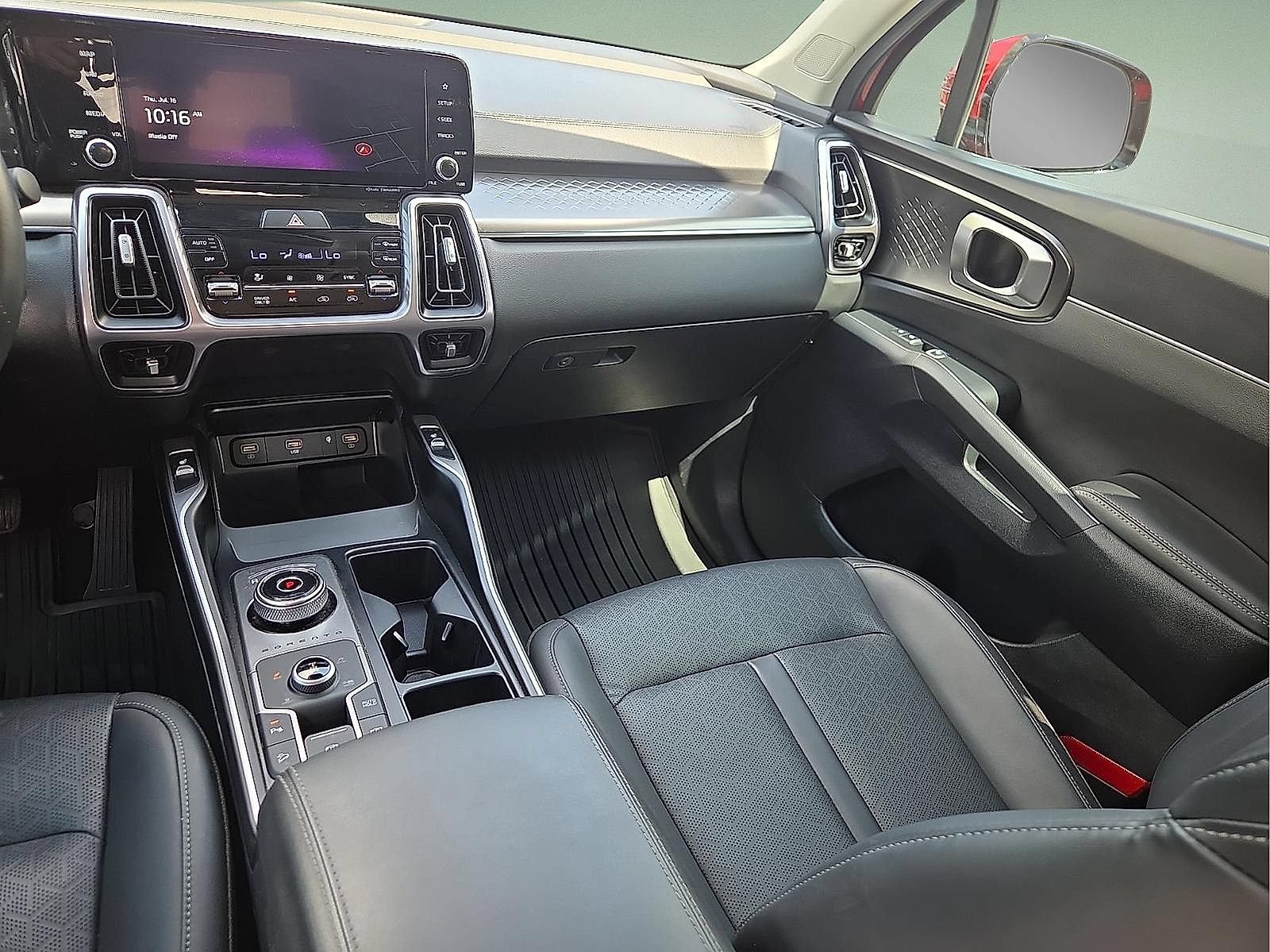 Used 2023 Kia Sorento EX AWD/4WD image 12