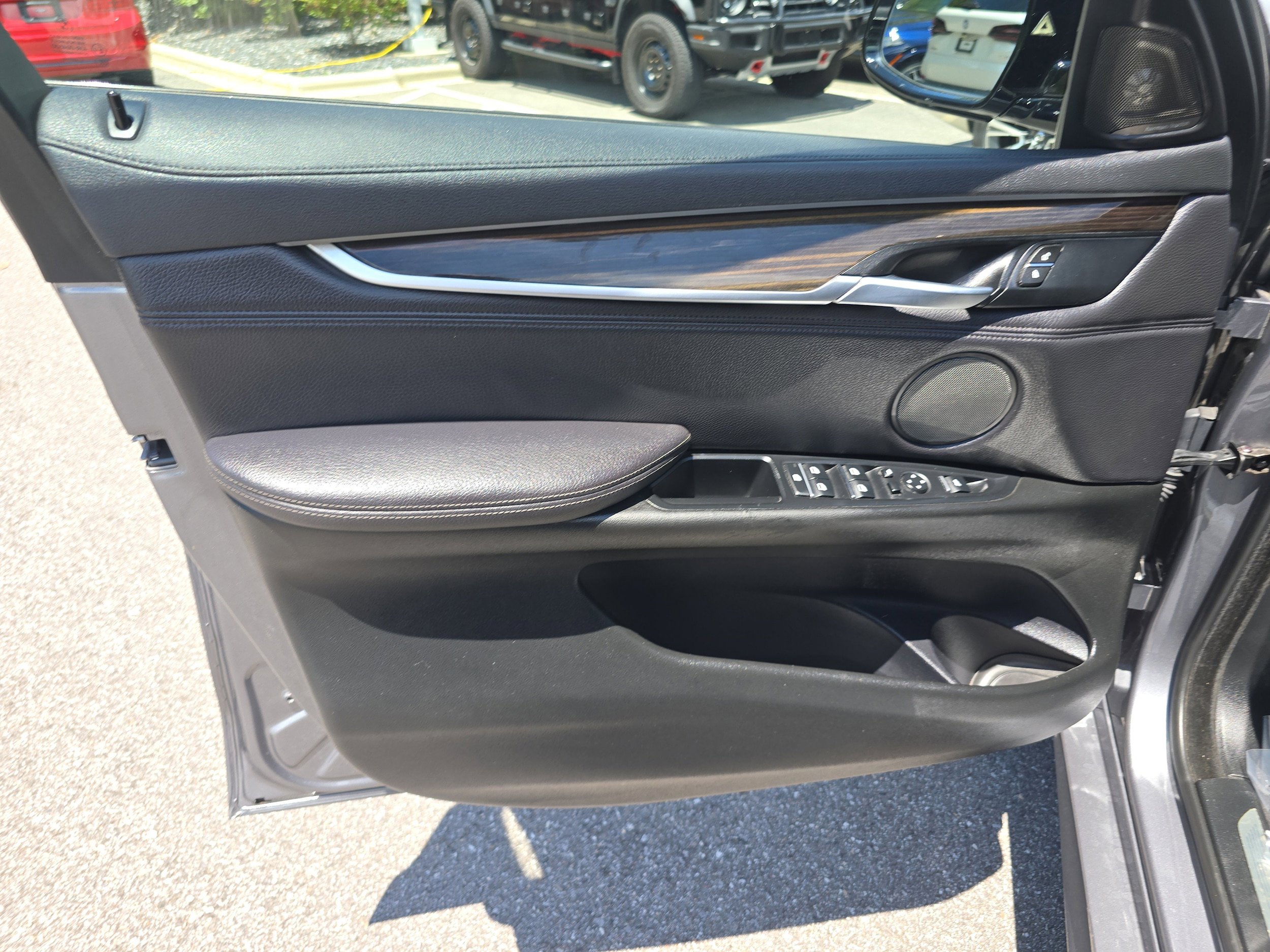 Used 2018 BMW X6 xDrive35i AWD/4WD image 19