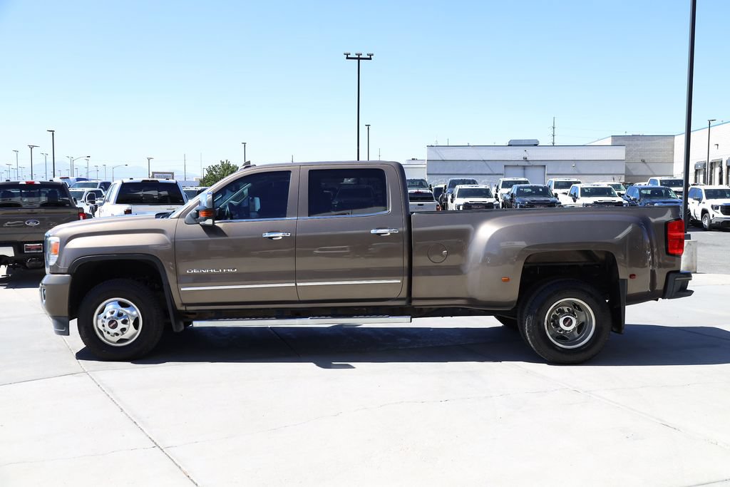 Used 2015 GMC Sierra 3500 Denali w/ Duramax Plus Package AWD/4WD image 3