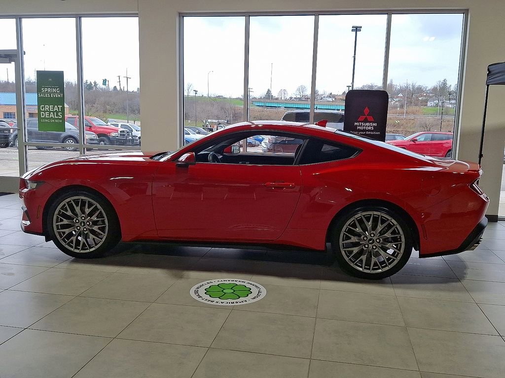 Used 2024 Ford Mustang Premium image 7