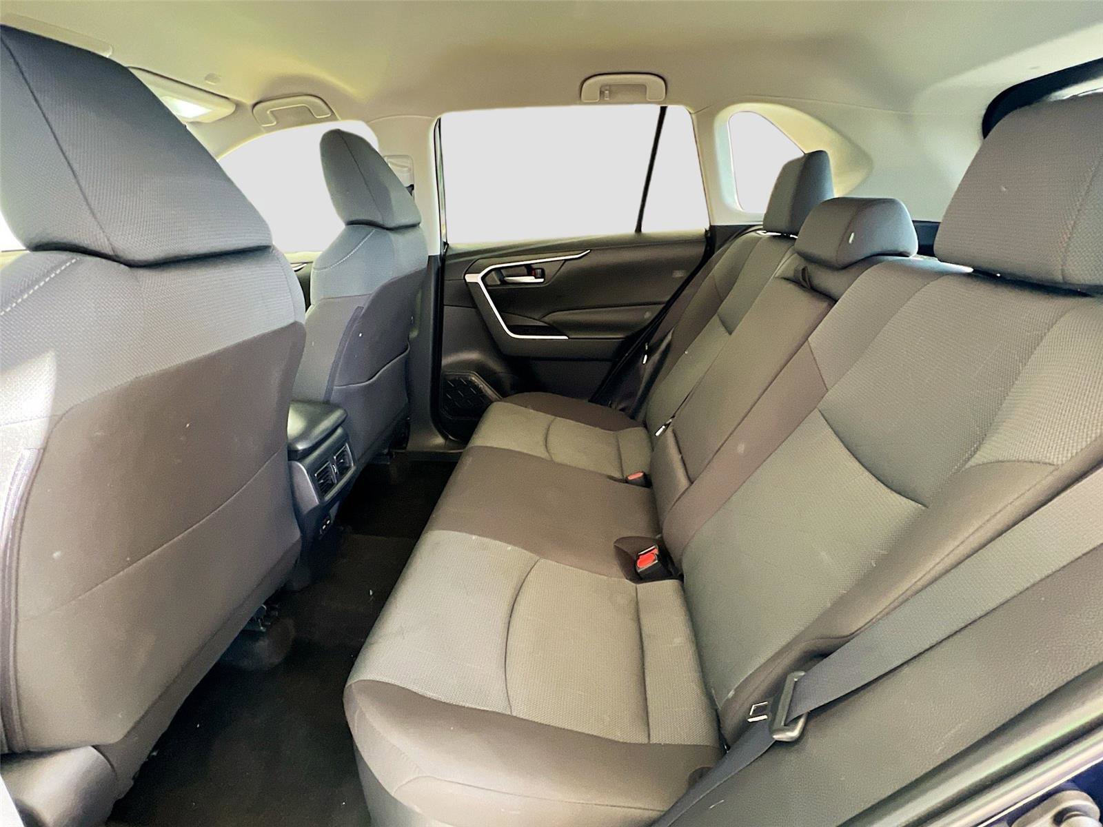 Used 2025 Toyota RAV4 XLE image 23