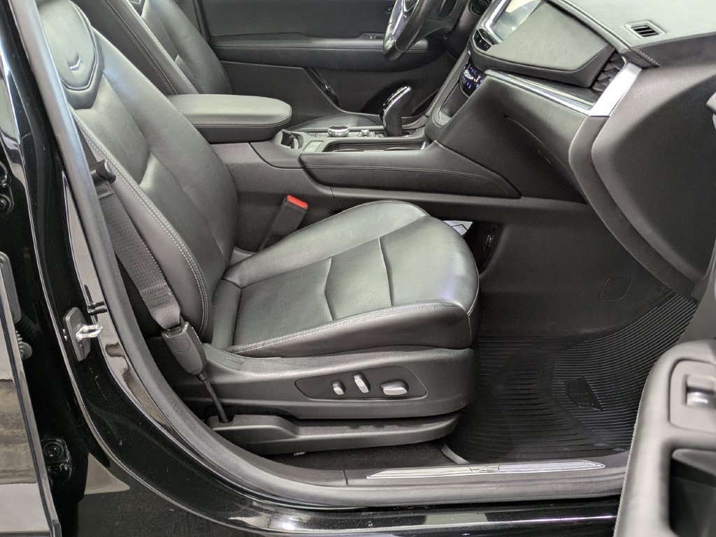 Used 2020 Cadillac XT5 Premium Luxury FWD image 21