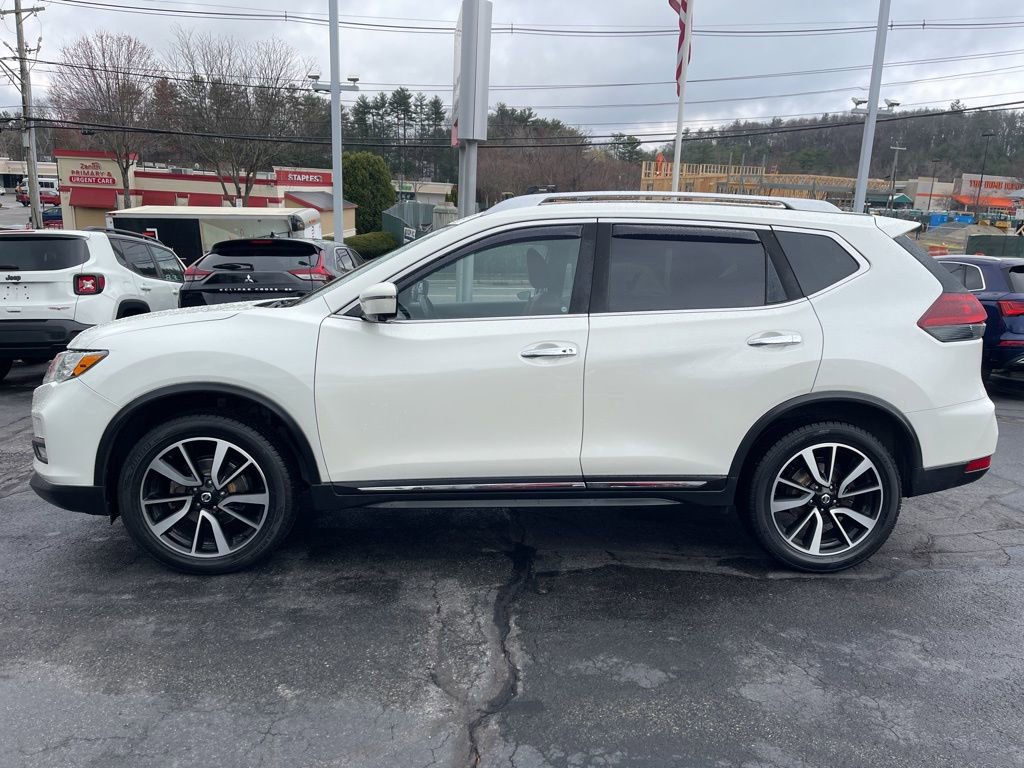 Used 2018 Nissan Rogue SL w/ Premium Package image 4