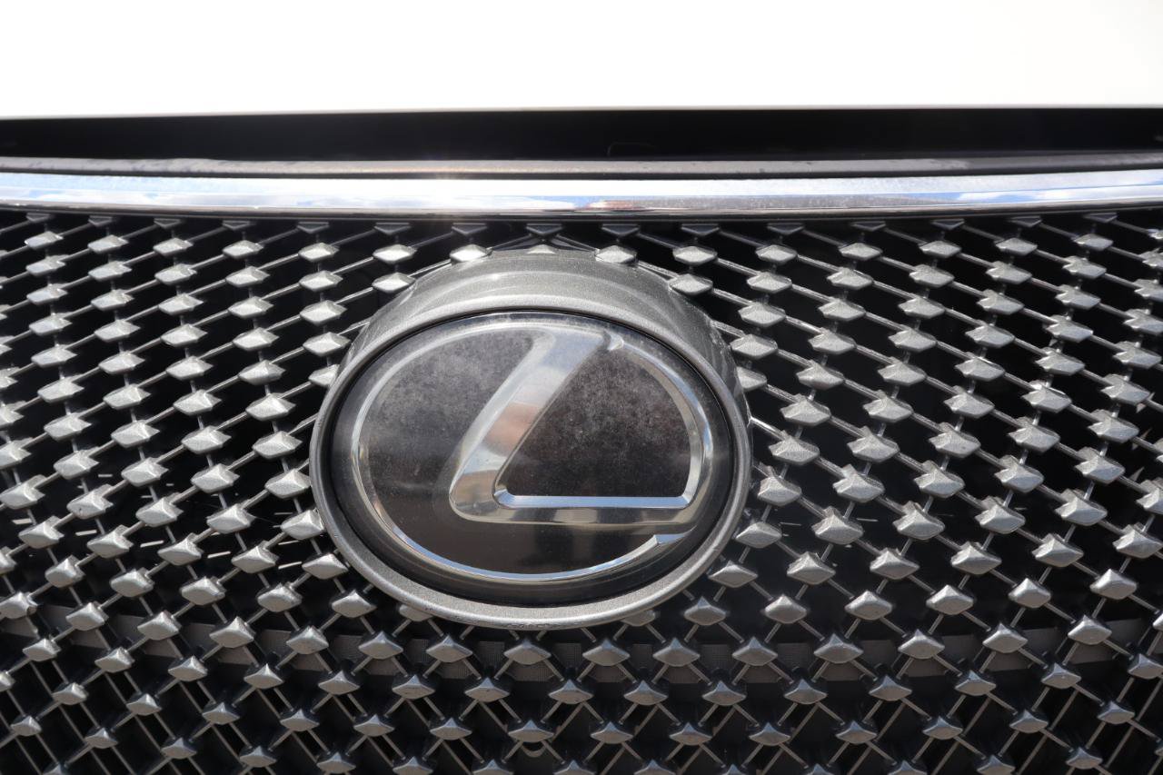 Used 2020 Lexus RC 300 w/ Accessory Package RWD image 33