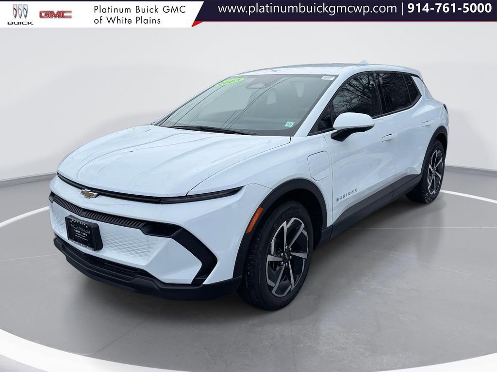 Used 2025 Chevrolet Equinox EV LT w/ Comfort Package image 4