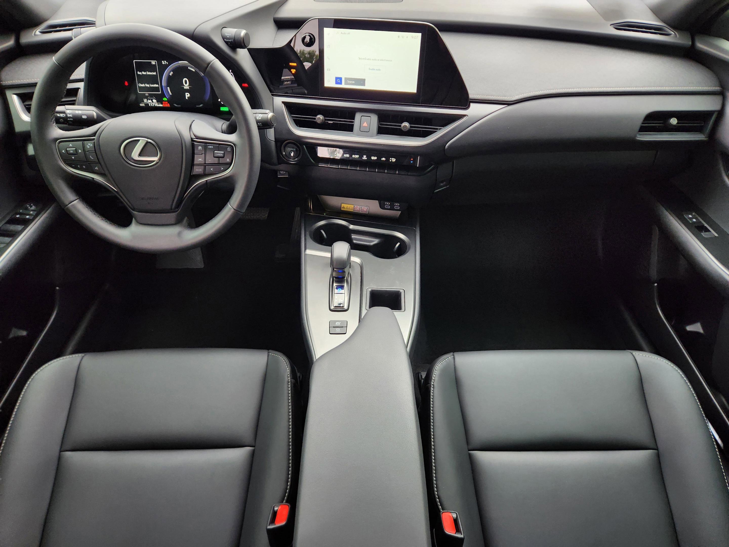 Certified 2025 Lexus UX 300h FWD w/ Accessory Package (Z1) image 8