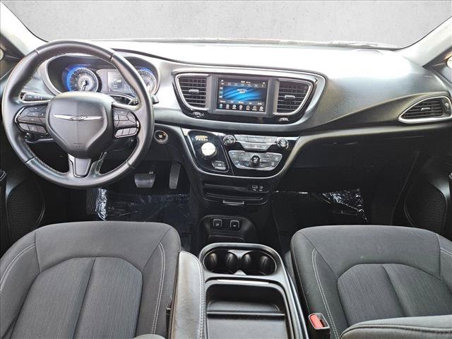 Used 2018 Chrysler Pacifica Touring Plus w/ S Appearance Package FWD image 21
