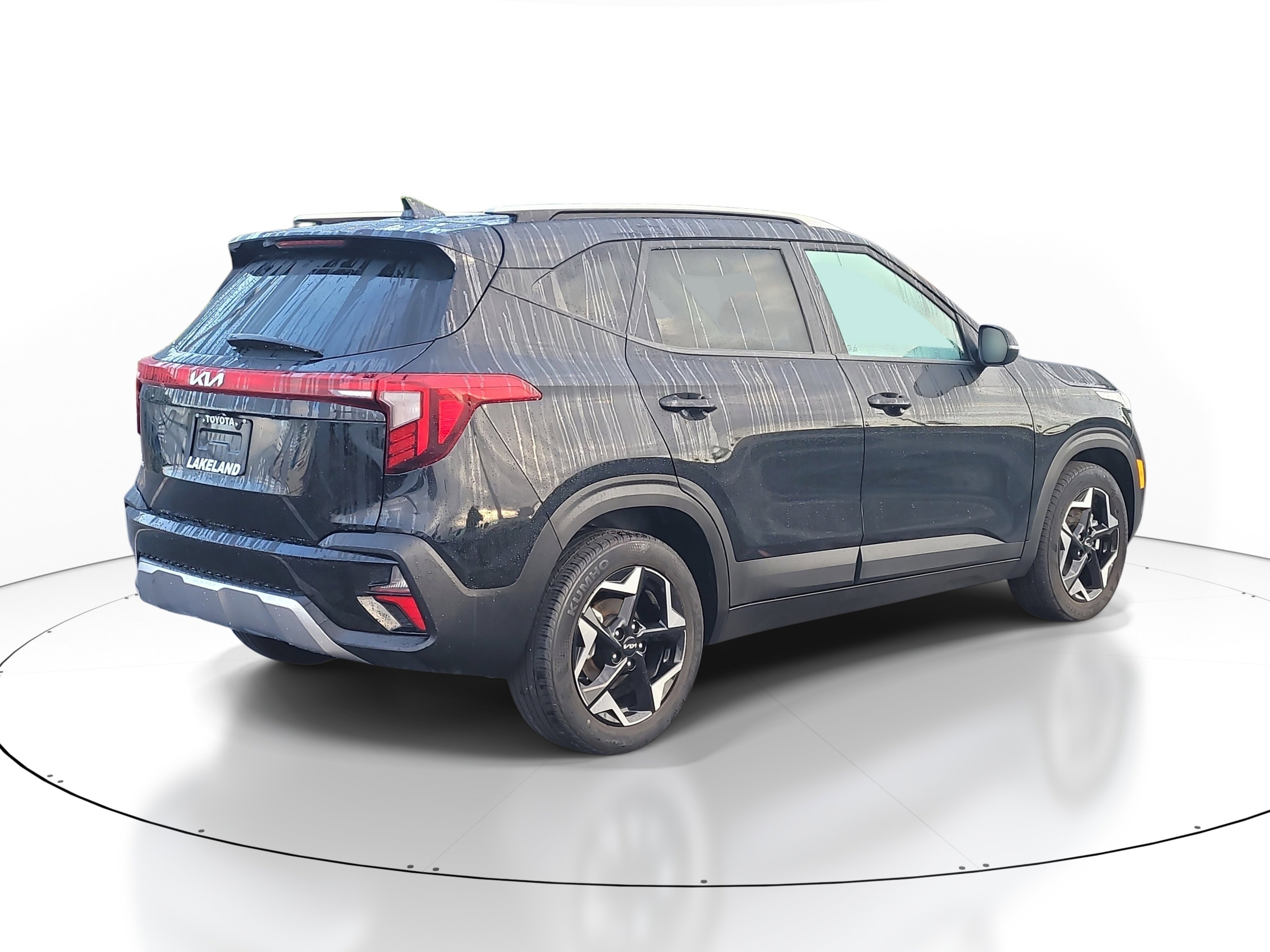 Used 2025 Kia Seltos S FWD image 7