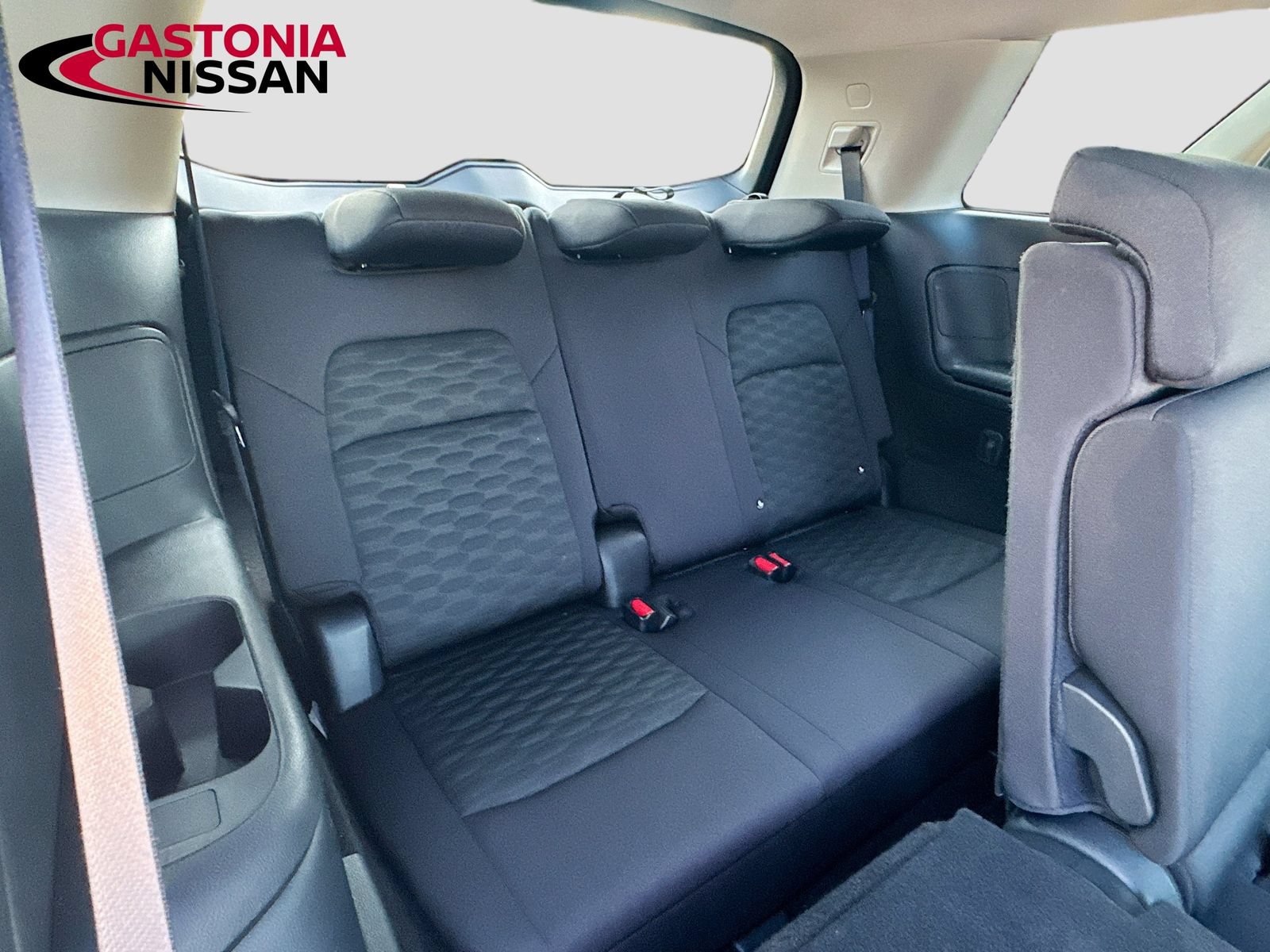 Used 2024 Nissan Pathfinder SV FWD image 35