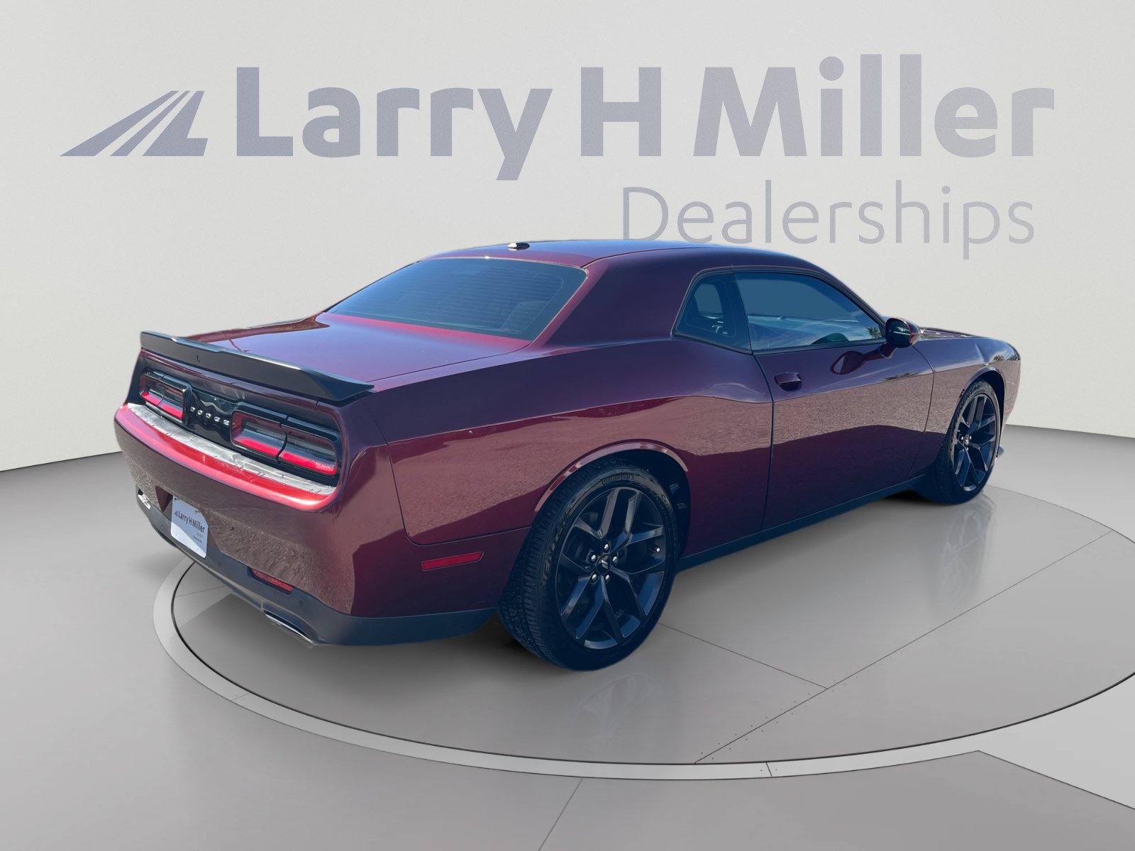 Used 2019 Dodge Challenger GT w/ Blacktop Package RWD image 5