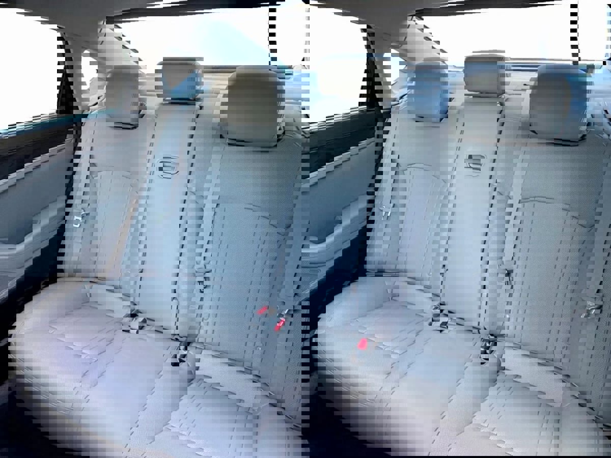 Used 2017 Genesis G80 3.8 w/ Option Group 02 image 23