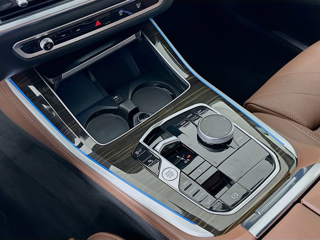 Certified 2024 BMW X5 xDrive40i w/ Premium Package image 17