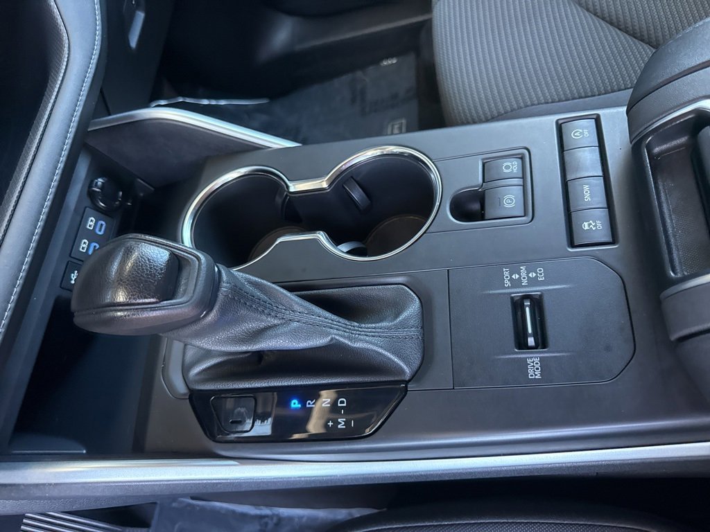 Used 2022 Toyota Highlander L image 23