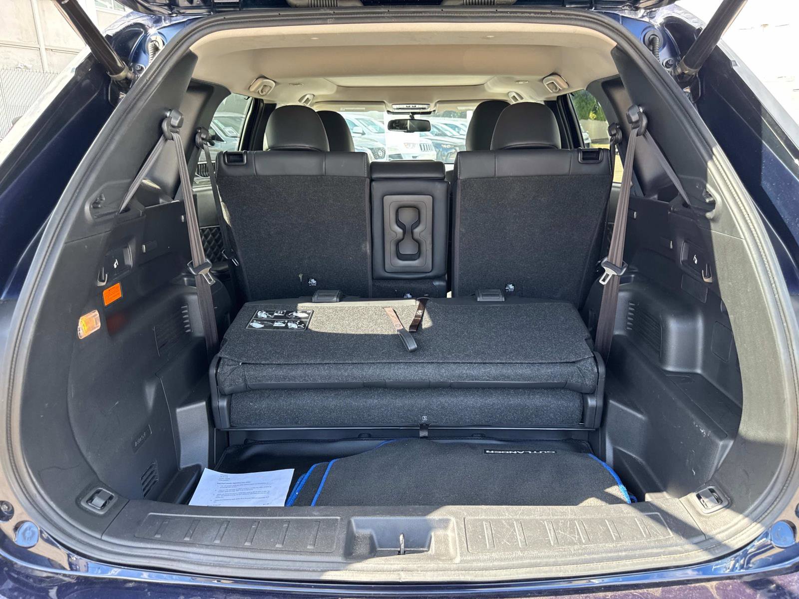 Used 2023 Mitsubishi Outlander SEL image 8