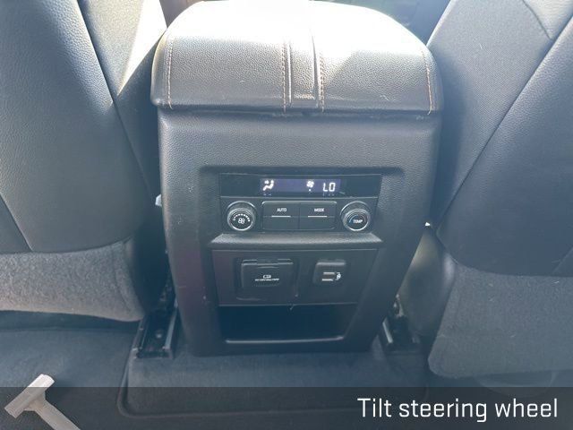 Used 2021 Chevrolet Traverse LT w/ LT Premium Package image 33