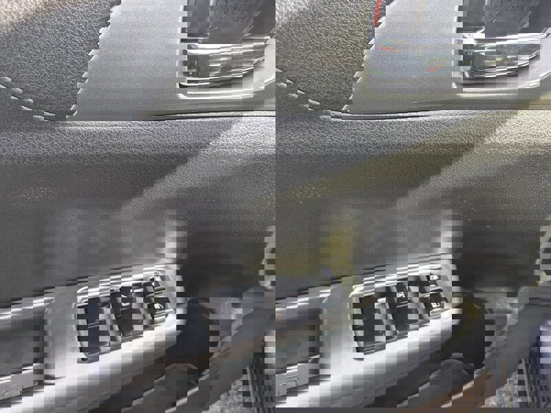 Used 2011 Subaru Impreza 2.5i image 12