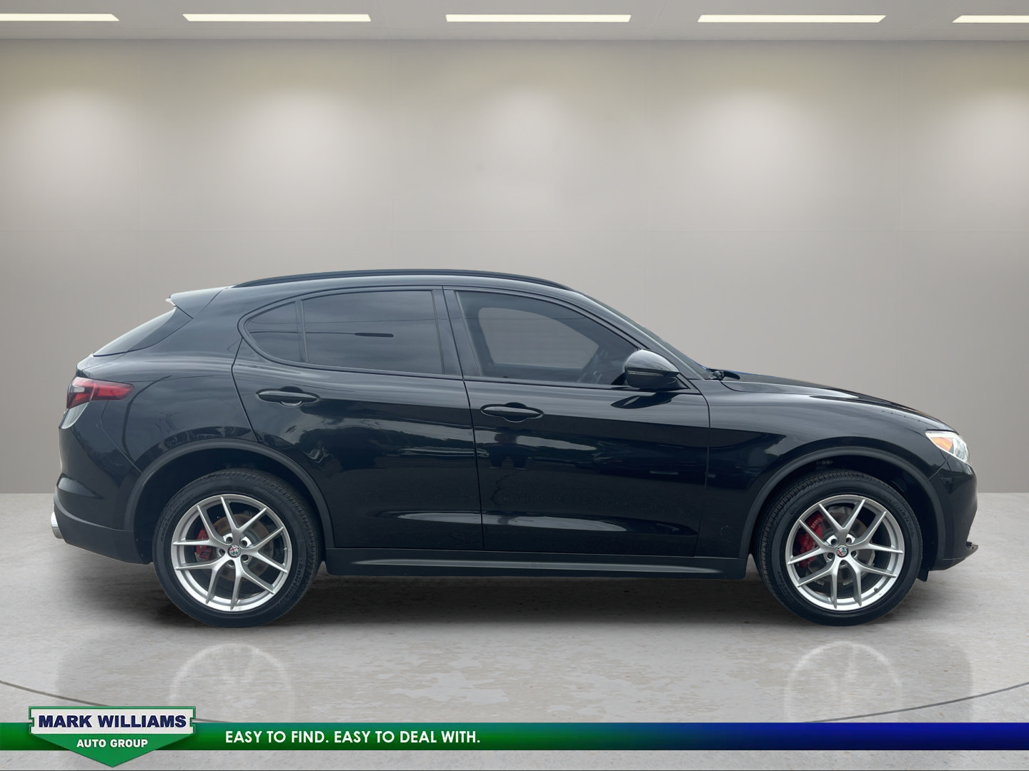 Used 2018 Alfa Romeo Stelvio Ti Sport AWD/4WD image 2