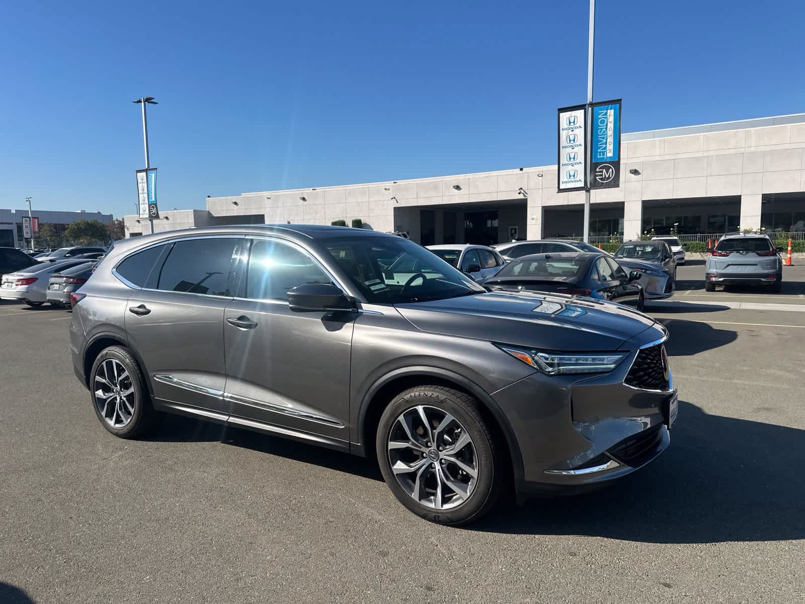 Used 2024 Acura MDX w/ Technology Package FWD image 2