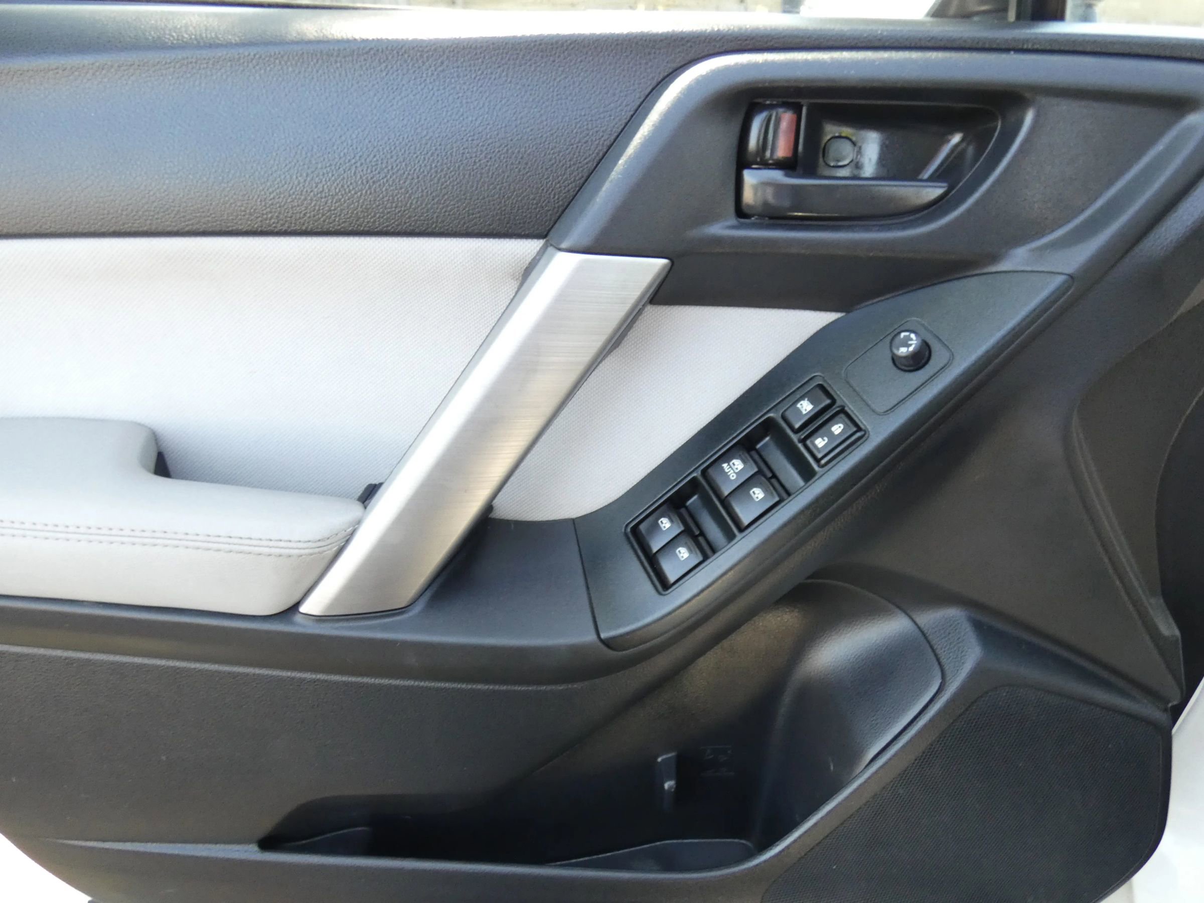 Used 2016 Subaru Forester 2.5i w/ Alloy Wheel Package image 55